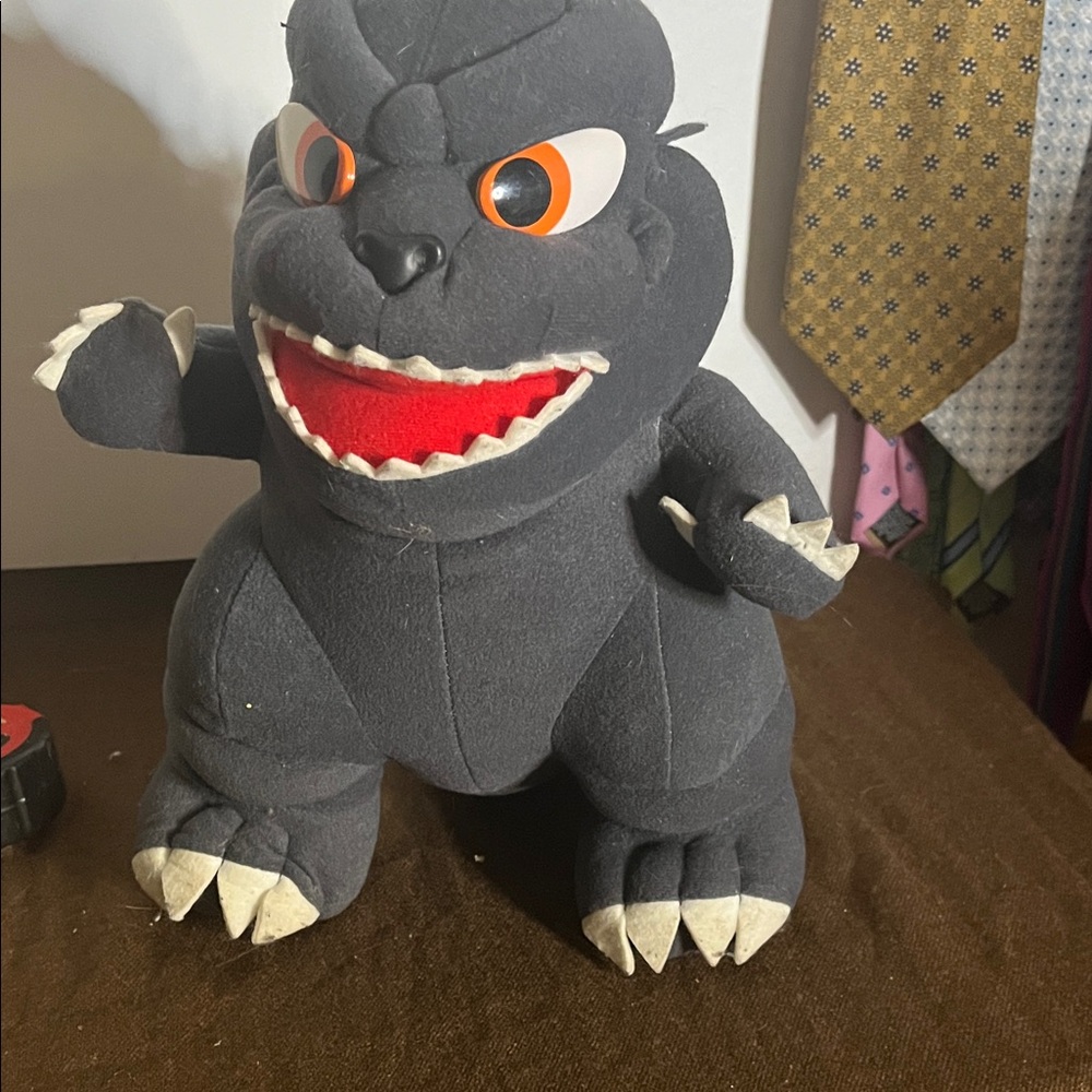 😄Banpresto DX Godzilla plush 1999 toy